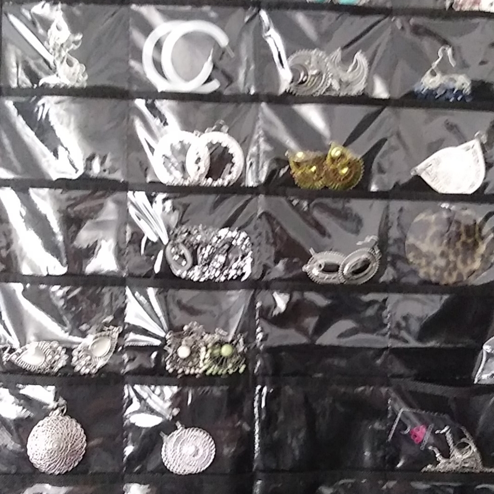 Never worn Earrings 5$ each